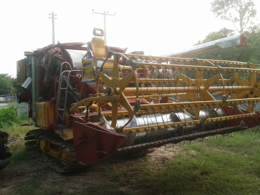 รถเกี่ยวข่าวไอ้หนุ่มใวไฟ 6D17 เทอร์โบ