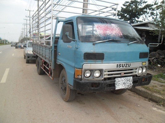 6 ล้อ อีซูซุ KS สภาพดี น่าใช้