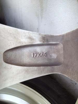 ขายล้อNismo gt4 ขอบ17 4/100 4/114 กว้าง7.5 ET40 พร้อมยางถูกๆครับ ขายล้อNismo gt4 ขอบ17 4/100 4/114 กว้าง7.5 ET40 พร้อมยางถูกๆครับ