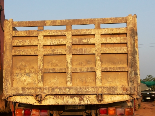 ขายด่วน  กระบะดั๊มพร้อมชุดยก