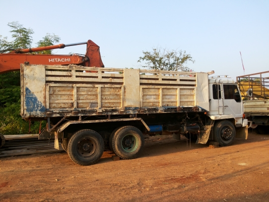 ขายด่วน  กระบะดั๊มพร้อมชุดยก