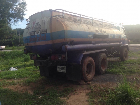 ขาย 10 ล้อรถน้ำมัน ISUZU JCM เครื่อง175 สนใจโทร0819701072 ขาย 10 ล้อรถน้ำมัน ISUZU JCM เครื่อง175 สนใจโทร0819701072
