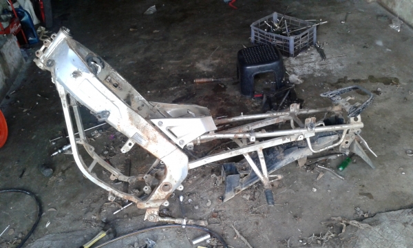 ขายรถเครื่อง TZR ทะเบียน5900บ./รถเซอร์ปีโก้6800บ.อกไก่KRและอกไก่LS125/เสื้อสูบKRไม่ตีปรอก(ตัวแรก) ขายรถเครื่อง TZR ทะเบียน5900บ./รถเซอร์ปีโก้6800บ.อกไก่KRและอกไก่LS125/เสื้อสูบKRไม่ตีปรอก(ตัวแรก)