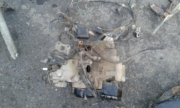 ขายรถเครื่อง TZR ทะเบียน5900บ./รถเซอร์ปีโก้6800บ.อกไก่KRและอกไก่LS125/เสื้อสูบKRไม่ตีปรอก(ตัวแรก) ขายรถเครื่อง TZR ทะเบียน5900บ./รถเซอร์ปีโก้6800บ.อกไก่KRและอกไก่LS125/เสื้อสูบKRไม่ตีปรอก(ตัวแรก)