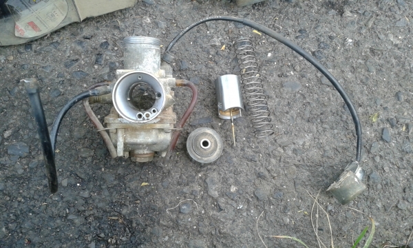 ขายรถเครื่อง TZR ทะเบียน5900บ./รถเซอร์ปีโก้6800บ.อกไก่KRและอกไก่LS125/เสื้อสูบKRไม่ตีปรอก(ตัวแรก) ขายรถเครื่อง TZR ทะเบียน5900บ./รถเซอร์ปีโก้6800บ.อกไก่KRและอกไก่LS125/เสื้อสูบKRไม่ตีปรอก(ตัวแรก)