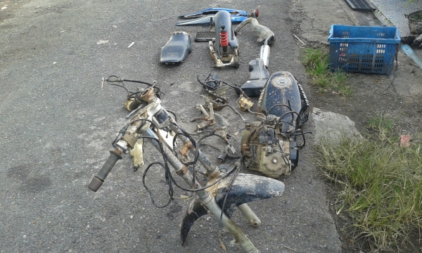 ขายรถเครื่อง TZR ทะเบียน5900บ./รถเซอร์ปีโก้6800บ.อกไก่KRและอกไก่LS125/เสื้อสูบKRไม่ตีปรอก(ตัวแรก) ขายรถเครื่อง TZR ทะเบียน5900บ./รถเซอร์ปีโก้6800บ.อกไก่KRและอกไก่LS125/เสื้อสูบKRไม่ตีปรอก(ตัวแรก)