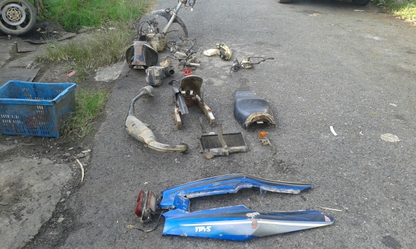 ขายรถเครื่อง TZR ทะเบียน5900บ./รถเซอร์ปีโก้6800บ.อกไก่KRและอกไก่LS125/เสื้อสูบKRไม่ตีปรอก(ตัวแรก) ขายรถเครื่อง TZR ทะเบียน5900บ./รถเซอร์ปีโก้6800บ.อกไก่KRและอกไก่LS125/เสื้อสูบKRไม่ตีปรอก(ตัวแรก)