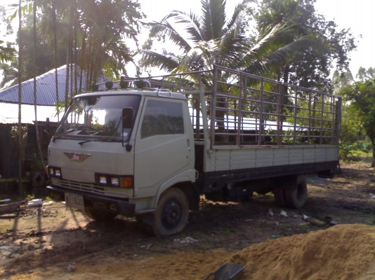 ขาย6ล้อ HINO KM779 เครื่อง WO4D117แรง ปี35