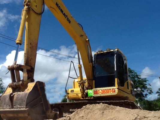 ขายคู่รถแบคโฮ KOMATSU PC130-8 ติดไลท์