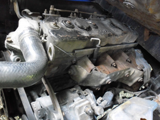 ขาย 6 ล้อ NKR -110 รถห้าง ตู้แห้ง ขาย 6 ล้อ NKR -110 รถห้าง ตู้แห้ง