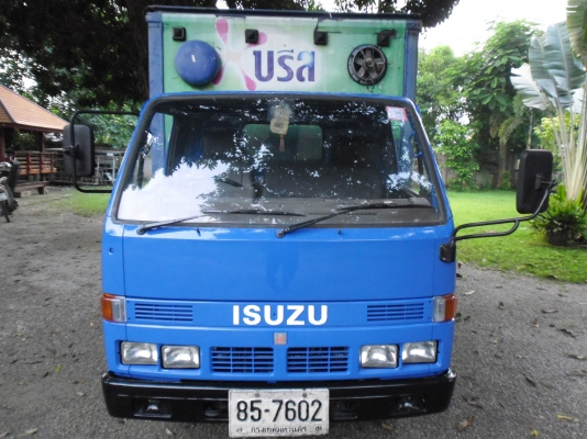 ขาย 6 ล้อ NKR -110 รถห้าง ตู้แห้ง