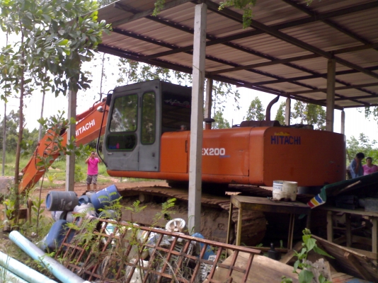 ขายแบคโฮ HITACHI EX200รุ่น1 สภาพสวยมากๆคับ ขายแบคโฮ HITACHI EX200รุ่น1 สภาพสวยมากๆคับ