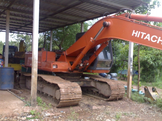 ขายแบคโฮ HITACHI EX200รุ่น1 สภาพสวยมากๆคับ ขายแบคโฮ HITACHI EX200รุ่น1 สภาพสวยมากๆคับ