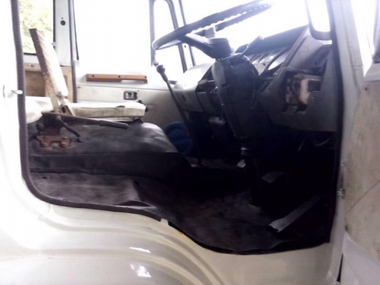 รถฮีโน่ 6 ล้อ FF173KA. 168 แรงม้า  (  ขายหัว/คัชซี )   สนใจติดต่อ 081 - 6079515