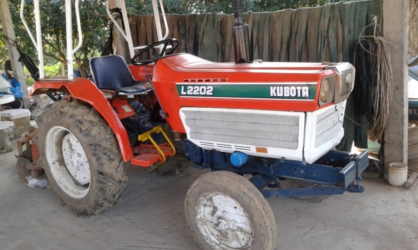 ขายรถไถคูโบต้า2202ข้างขาว สภาพพร้อมใช้งานพร้อมอุปกรณ์
