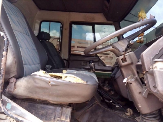 รถมิตซู 10 ล้อดั้ม FN527M - TF  220 แรงม้า. / FN527M - TD   (  ขาย 2 คัน. คู่  )  สนใจติดต่อ 081 - 6079515