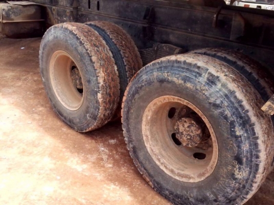 รถมิตซู 10 ล้อดั้ม FN527M - TF  220 แรงม้า. / FN527M - TD   (  ขาย 2 คัน. คู่  )  สนใจติดต่อ 081 - 6079515