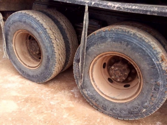 รถมิตซู 10 ล้อดั้ม FN527M - TF  220 แรงม้า. / FN527M - TD   (  ขาย 2 คัน. คู่  )  สนใจติดต่อ 081 - 6079515