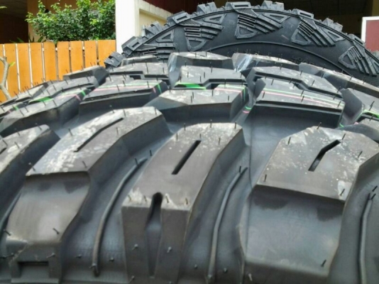 ขายยาง Mud KUMHO KL71 ขนาด33x12.5R15ของใหม่ราคาพิเศษ