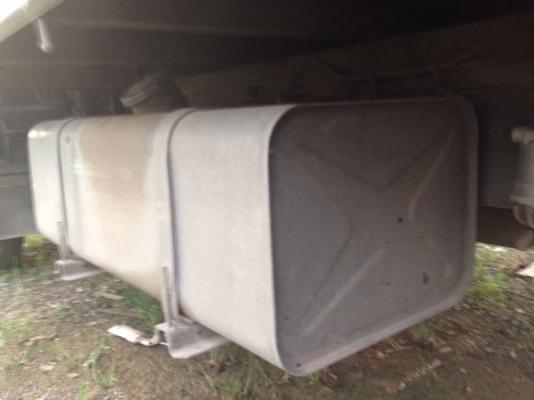 รถฮีโน่ 6 ล้อ รั่ว FC9J  150 แรงม้า  สนใจติดต่อ 081 - 6079515