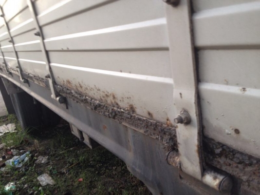 รถฮีโน่ 6 ล้อ รั่ว FC9J  150 แรงม้า  สนใจติดต่อ 081 - 6079515