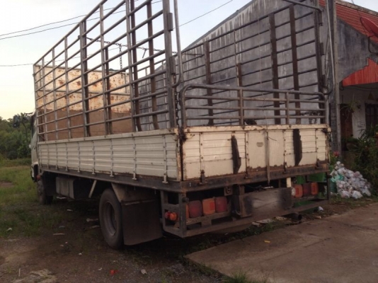 รถฮีโน่ 6 ล้อ รั่ว FC9J  150 แรงม้า  สนใจติดต่อ 081 - 6079515