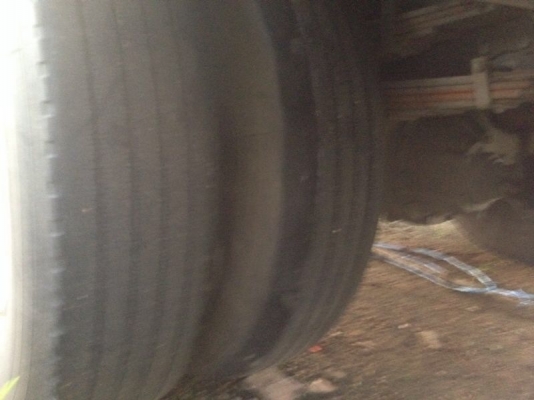 รถฮีโน่ 6 ล้อ รั่ว FC9J  150 แรงม้า  สนใจติดต่อ 081 - 6079515