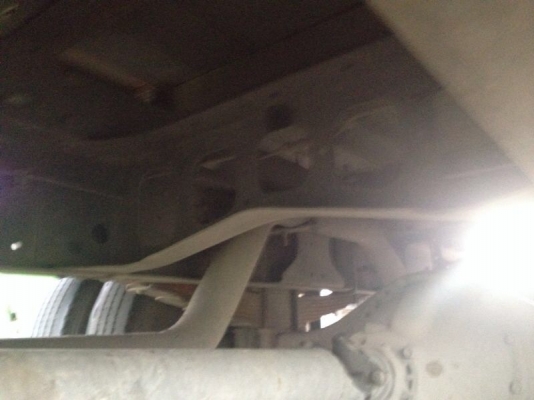 รถฮีโน่ 6 ล้อ รั่ว FC9J  150 แรงม้า  สนใจติดต่อ 081 - 6079515