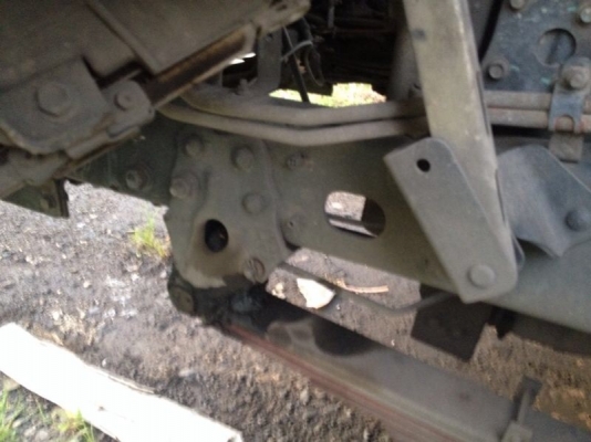 รถฮีโน่ 6 ล้อ รั่ว FC9J  150 แรงม้า  สนใจติดต่อ 081 - 6079515