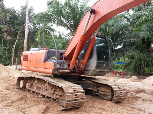 HITACHI EX200