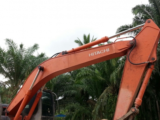 HITACHI EX200