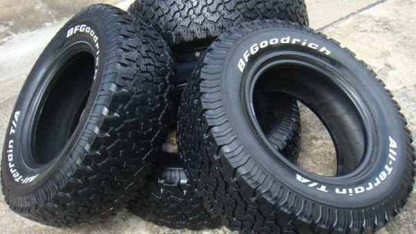ขายยาง BF Goodrich Allterrain  265 70 r16