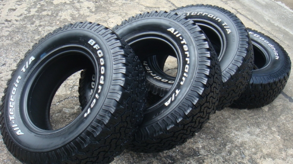 ขายยาง BF Goodrich Allterrain  265 70 r16