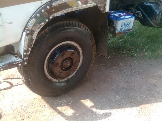 ขาย 6ล้อ HINO KM 117แรงม้า ดั้มสวยๆ จัดแน้นได้ 200000ครับ