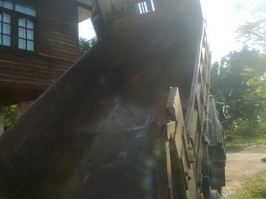 ขาย 6ล้อ HINO KM 117แรงม้า ดั้มสวยๆ จัดแน้นได้ 200000ครับ