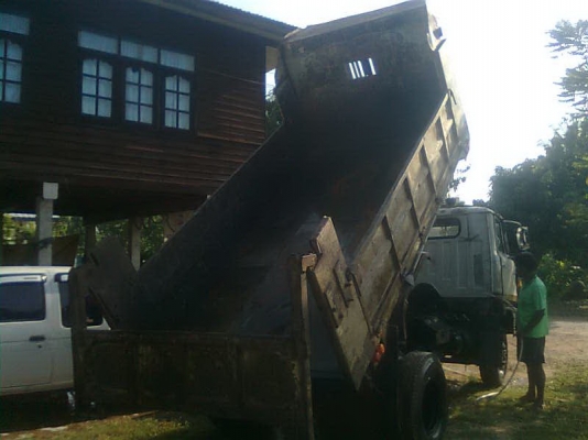 ขาย 6ล้อ HINO KM 117แรงม้า ดั้มสวยๆ จัดแน้นได้ 200000ครับ