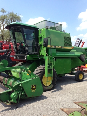 ขายรถเกี่ยวข้าวโพด4425