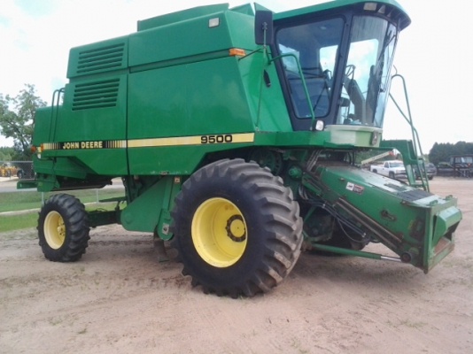 ขายรถเกี่ยวข้าวโพด9500