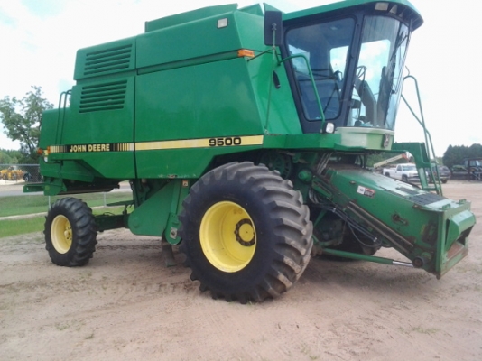 ขายรถเกี่ยวข้าวโพด9500