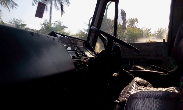 ขายรถสิบล้อ Hino (รถล่อง 1 เพลา)