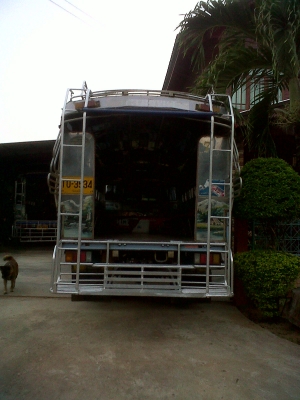 ขาย6ล้อ ISUZU NPR 120hp รถโดยสารห้างแท้100\%