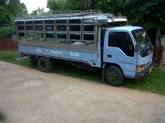 ขาย6ล้อ ISUZU NPR 120hp รถโดยสารห้างแท้100\%