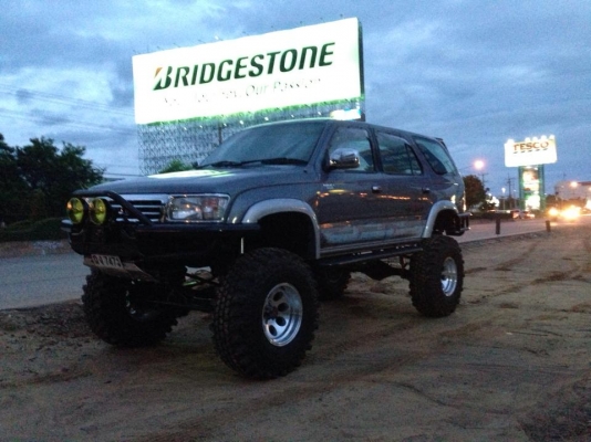 ขายtoyota sport rider วางคาน