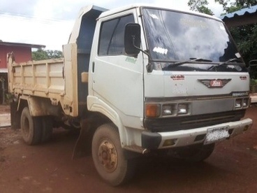 HINO FC171 - 185 HP HO7C หกล้อดั๊มพ์ กระบะดั๊มพ์เหล็ก 4 ตันความยาว 3.60 เมตรสภาพสวย เครื่องแน่นแรงดีไม่เยิ้ม หัวเก๋งสีสันบางเดิมๆ ภายในเก๋งคอนโซลครบพร้อม พวงมาลัยเพาเวอร์ ช่วงล่างใหญ่คัชซีสวยไม่มีดาม เฟืองท้าย F คานหน้า F ครบพร้อม ยาง 8.25 ขอบ 16 สภาพดี 7 HINO FC171 - 185 HP HO7C หกล้อดั๊มพ์ กระบะดั๊มพ์เหล็ก 4 ตันความยาว 3.60 เมตรสภาพสวย เครื่องแน่นแรงดีไม่เยิ้ม หัวเก๋งสีสันบางเดิมๆ ภายในเก๋งคอนโซลครบพร้อม พวงมาลัยเพาเวอร์ ช่วงล่างใหญ่คัชซีสวยไม่มีดาม เฟืองท้าย F คานหน้า F ครบพร้อม ยาง 8.25 ขอบ 16 สภาพดี 7