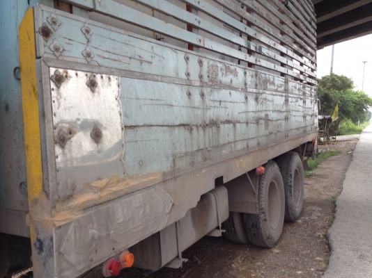 ขาย10ล้อ 1 เพลา ISUZU Rocky 195 แรง 6HE1-I รถร่อง ยาว7เมตร รถในไทย สวยเดิมๆ กระบะไม้คอกสูง