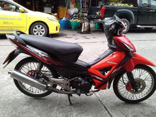 wave 125 x ปี 53 ดิสก์หน้า หลัง เครื่องเดิมๆ แน่นๆไม่หลวม ไม่มีควันขาว เอกสาร ชุดโอนครบ