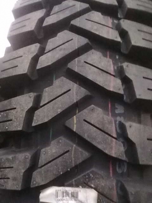 ขายยาง 37  / 12.5/15  ของใหม่