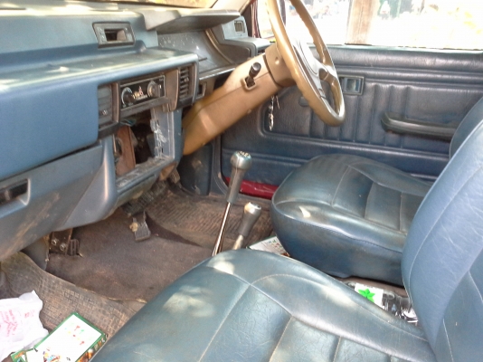 กระบะคานแข็ง4x4