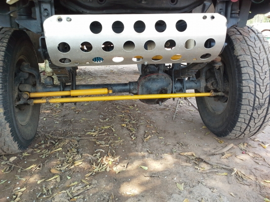 กระบะคานแข็ง4x4