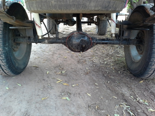 กระบะคานแข็ง4x4